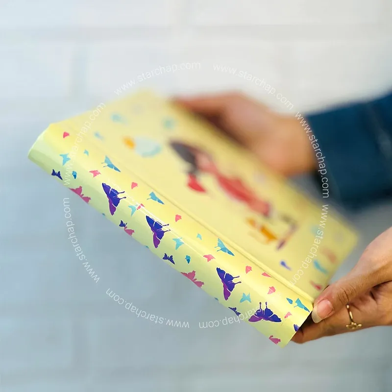 آلبوم چسبی دختر و گربه (لیمویی) 15 در 21