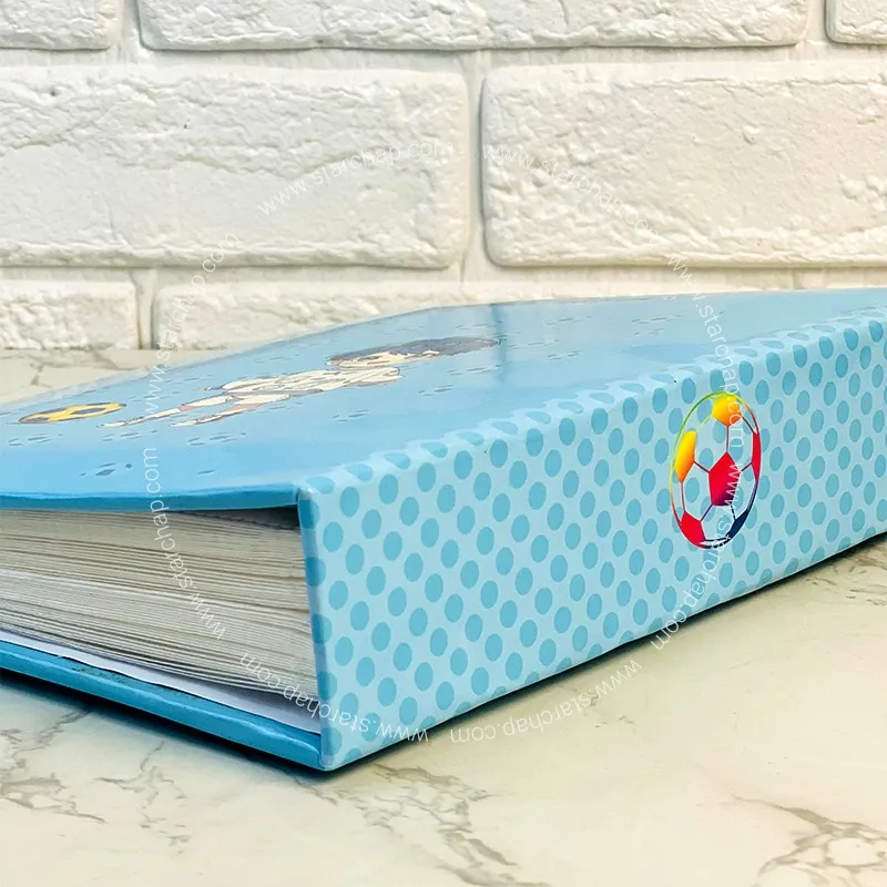 آلبوم 13 در 18 پاکتی (پسر فوتبالیست)