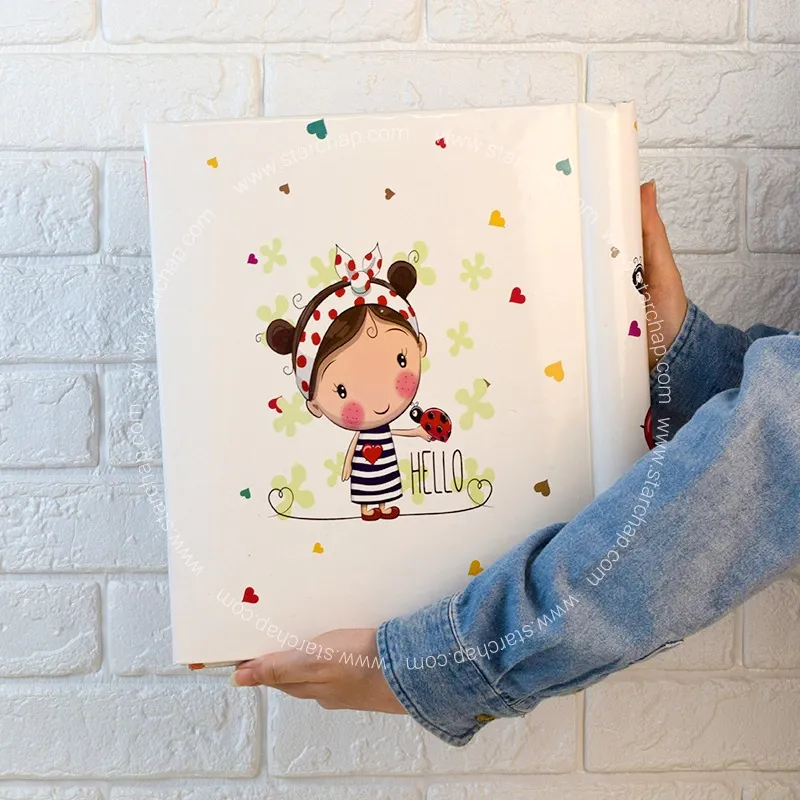 آلبوم چسبی دختر و کفشدوزک 22 در 29