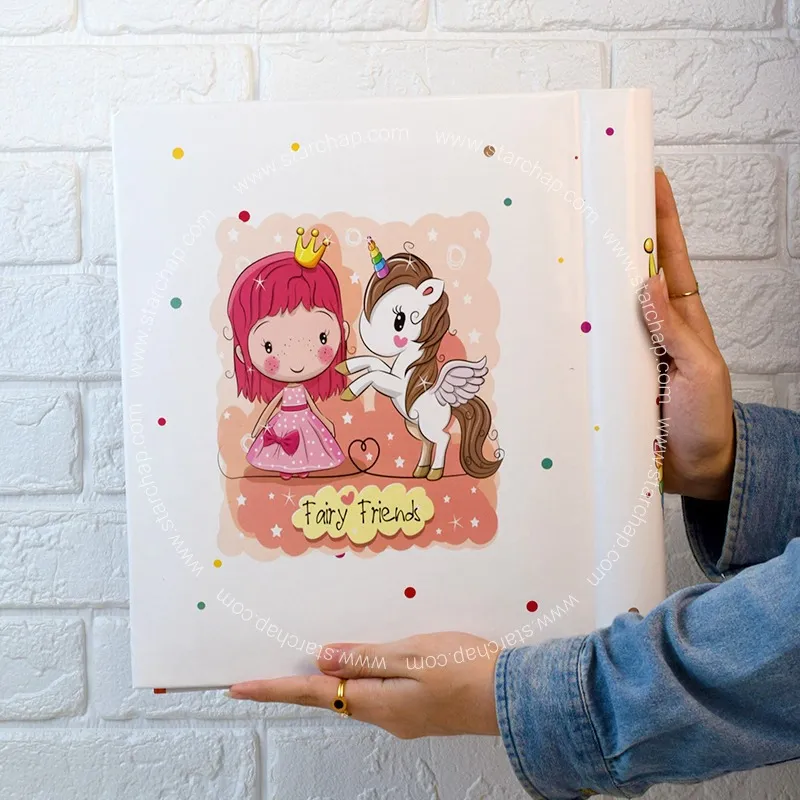 آلبوم چسبی دختر و یونیکورن 22 در 29